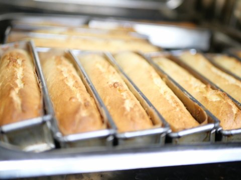 Domestic organic rice flour pound cake (strawberry) (Available only on Wednesdays and Saturdays)