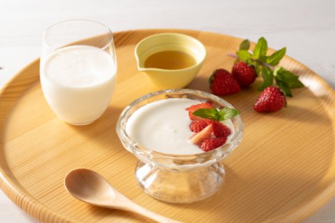 [Refrigerated] Okhotsk Okoppe Organic Yogurt (sweetened) (Available only on Mondays) 