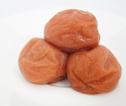 20 organic Nanko umeboshi plums (39002) from Nasu, Wakayama Prefecture 